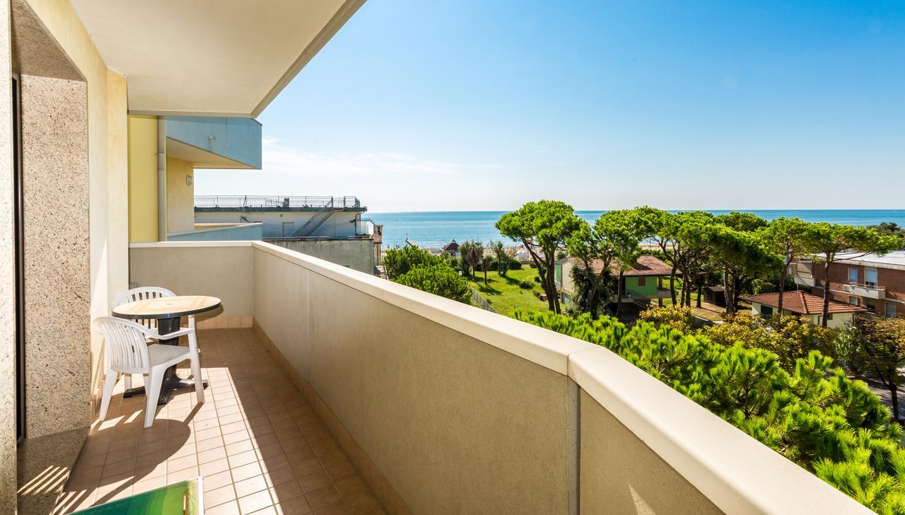 Residence California Lido di Jesolo Exterior photo